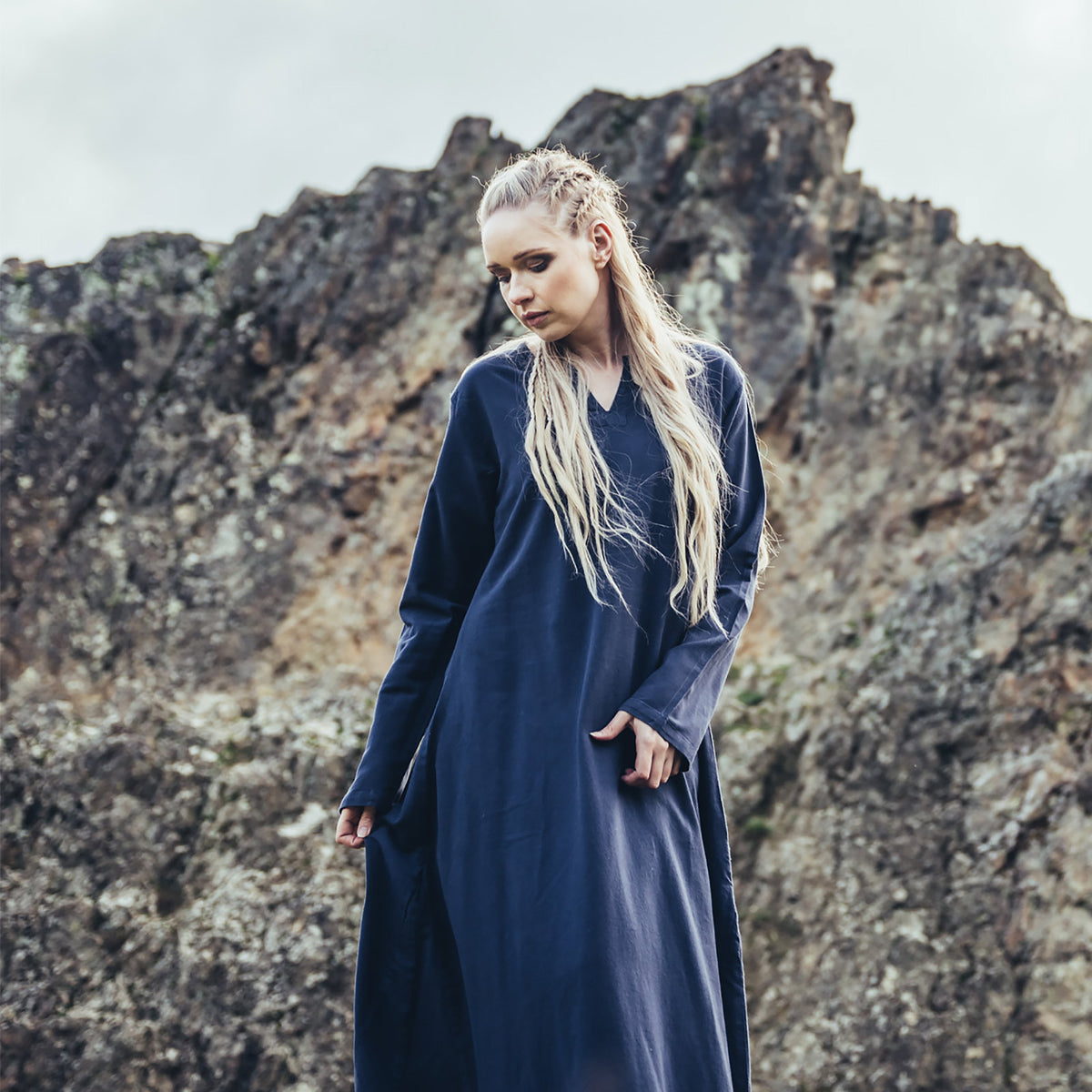 Image produit Sous-robe médiévale Valdis bleue