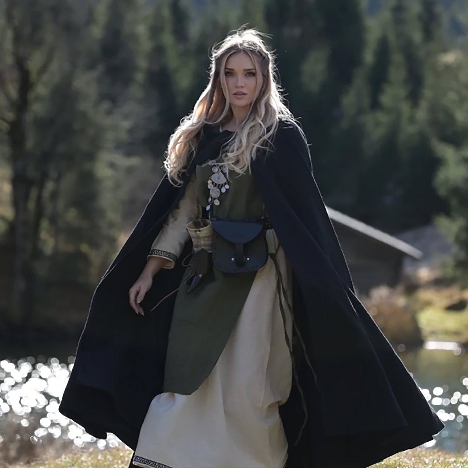 Produktbild Mittelalter Überkleid Aleiga grün