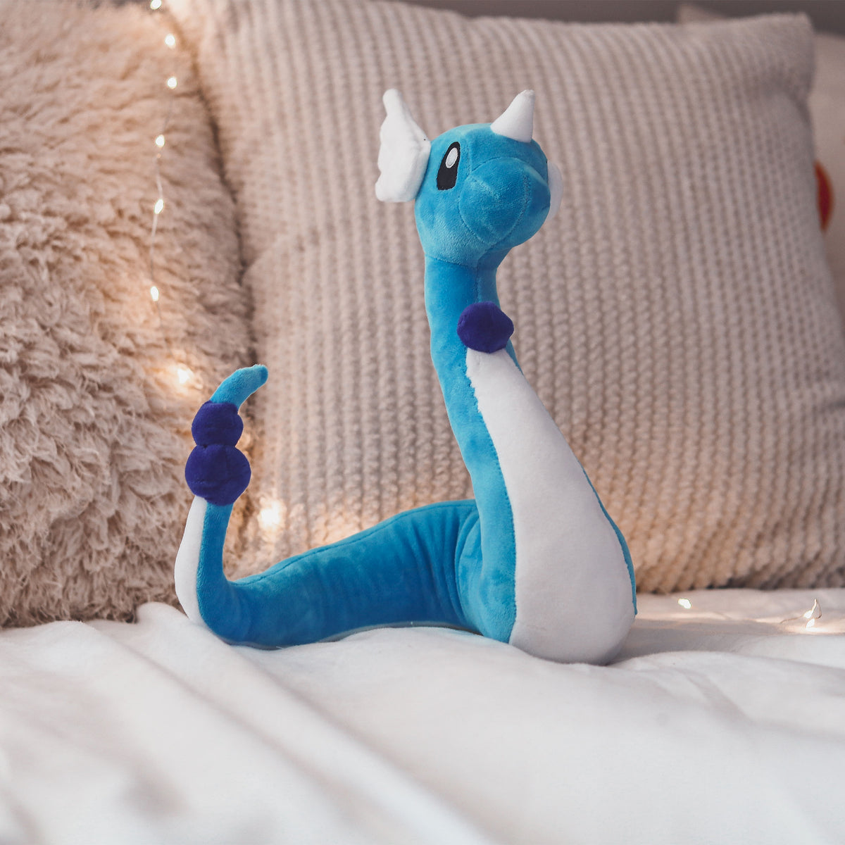 Produktbild Pokemon - Dragonir Plüsch Figur 30 cm