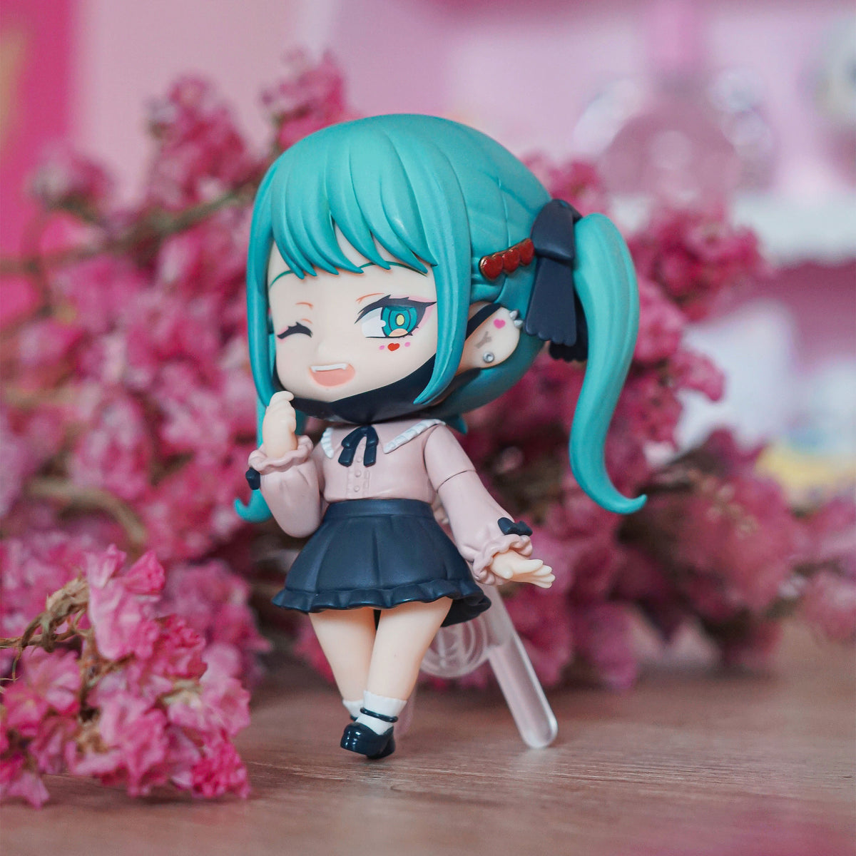 Image produit Hatsune Miku - Figurine d'action Nendoroid La version vampire