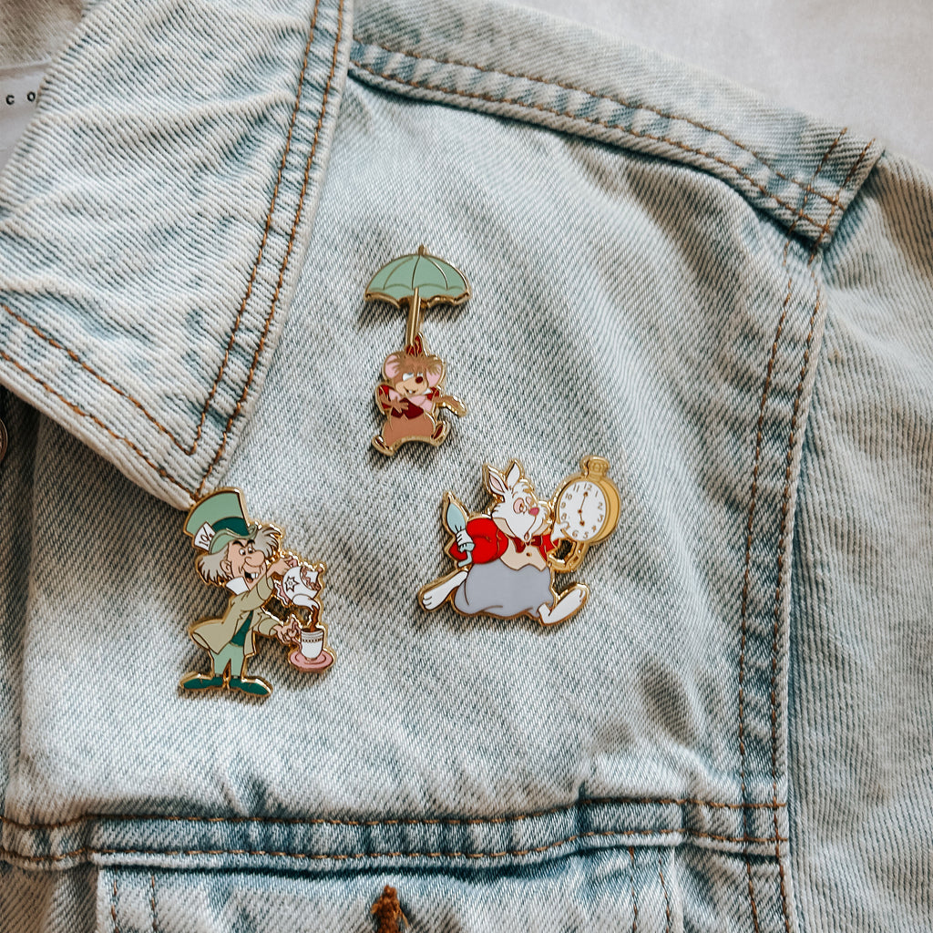 Image produit Alice au pays des merveilles - Unbirthday Mystery Funko Pop Pin