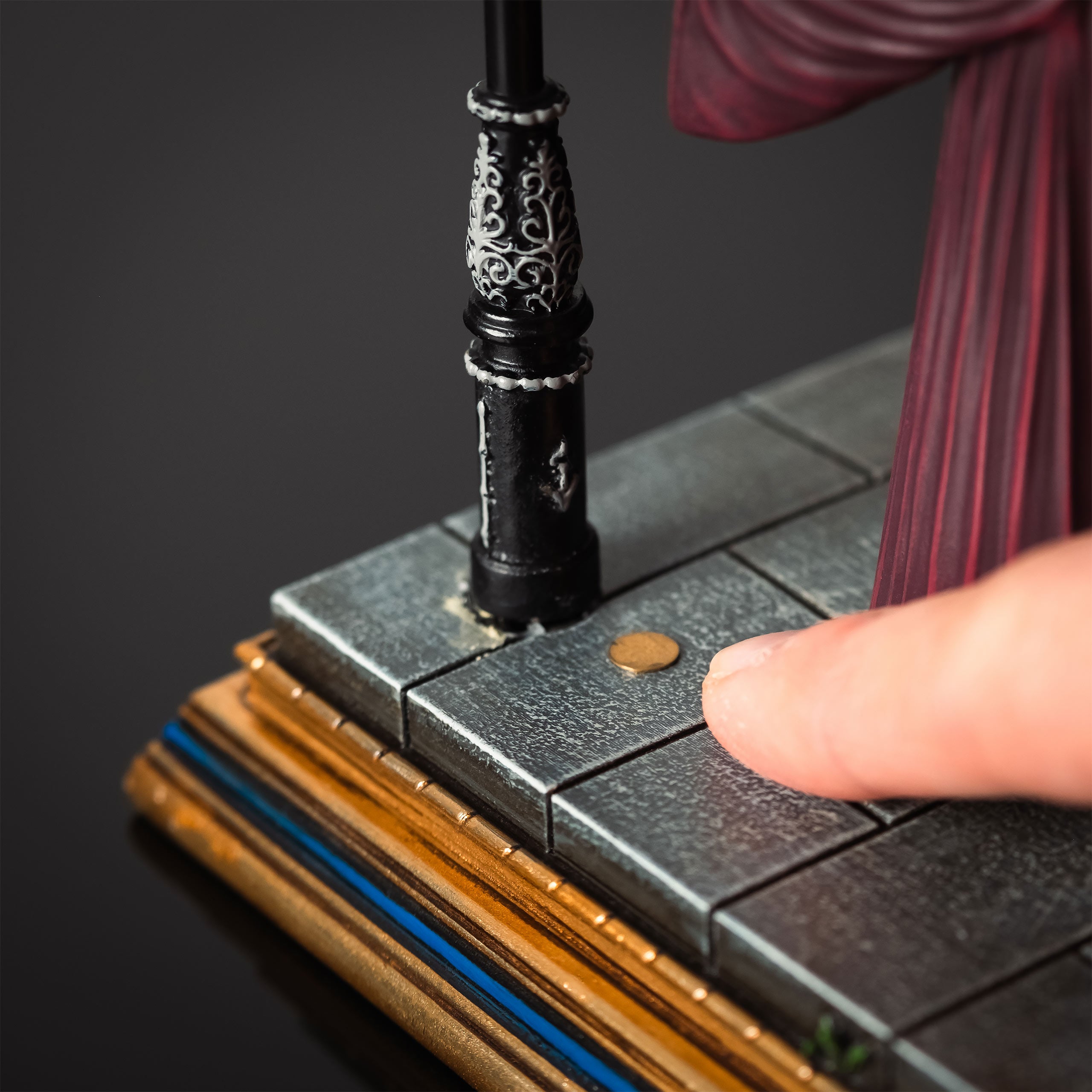 Image produit Harry Potter - Figurine Diorama Dumbledore Privet Drive avec Lumière