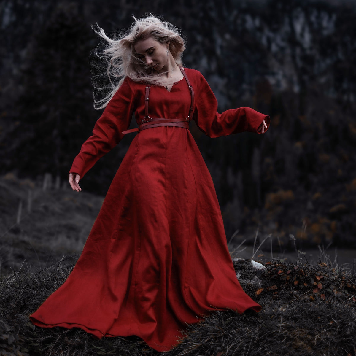 Image produit Robe Médiévale en Lin Rouge