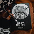 Image produit Wednesday - Stay Kooky Carnet avec Stylo à Bille