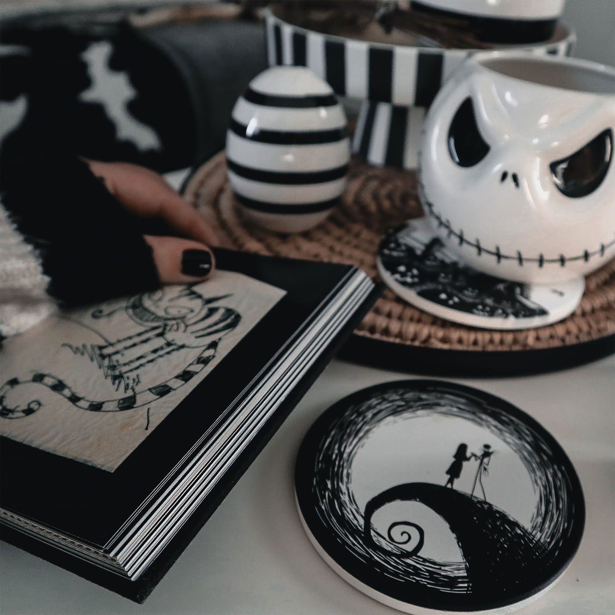 Produktbild Nightmare Before Christmas - Welcome To Halloween Town Untersetzer 2er Set