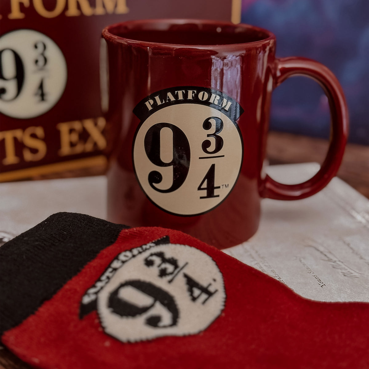 Produktbild Harry Potter - Gleis 9 3/4 Socken und Tasse