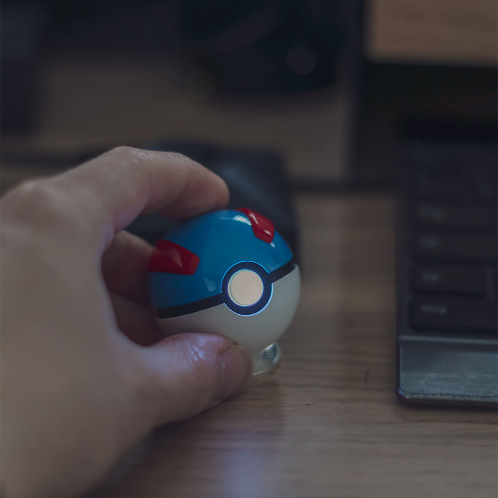 Image produit Pokemon - Pokeball Superball Mini Réplique avec Lumière