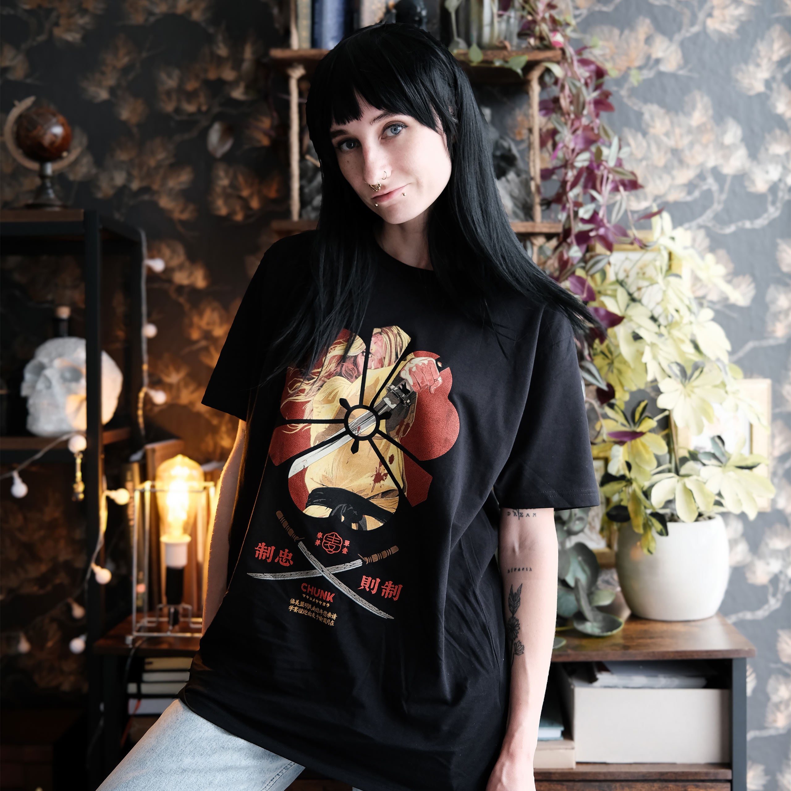 Immagine del prodotto T-shirt da Assassina Femminile per fan di Kill Bill nera