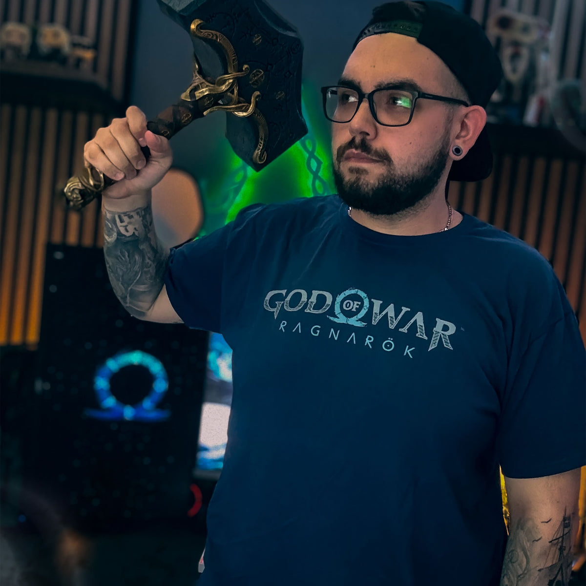 Produktbild God of War Ragnarok - Logo T-Shirt blau