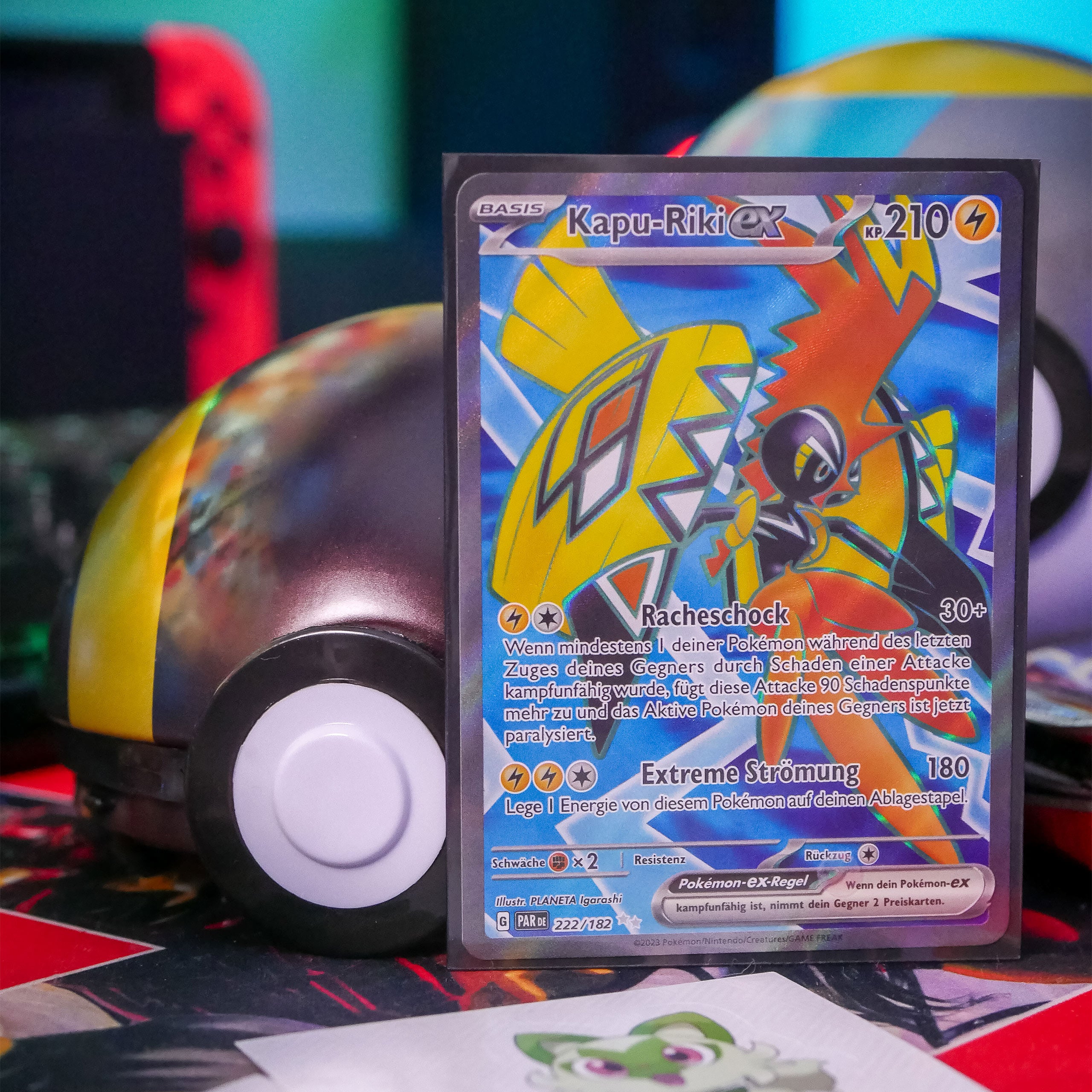Immagine del prodotto Pokemon - Mystery Pokeball Carte Scatola di Latta Autunno 2024