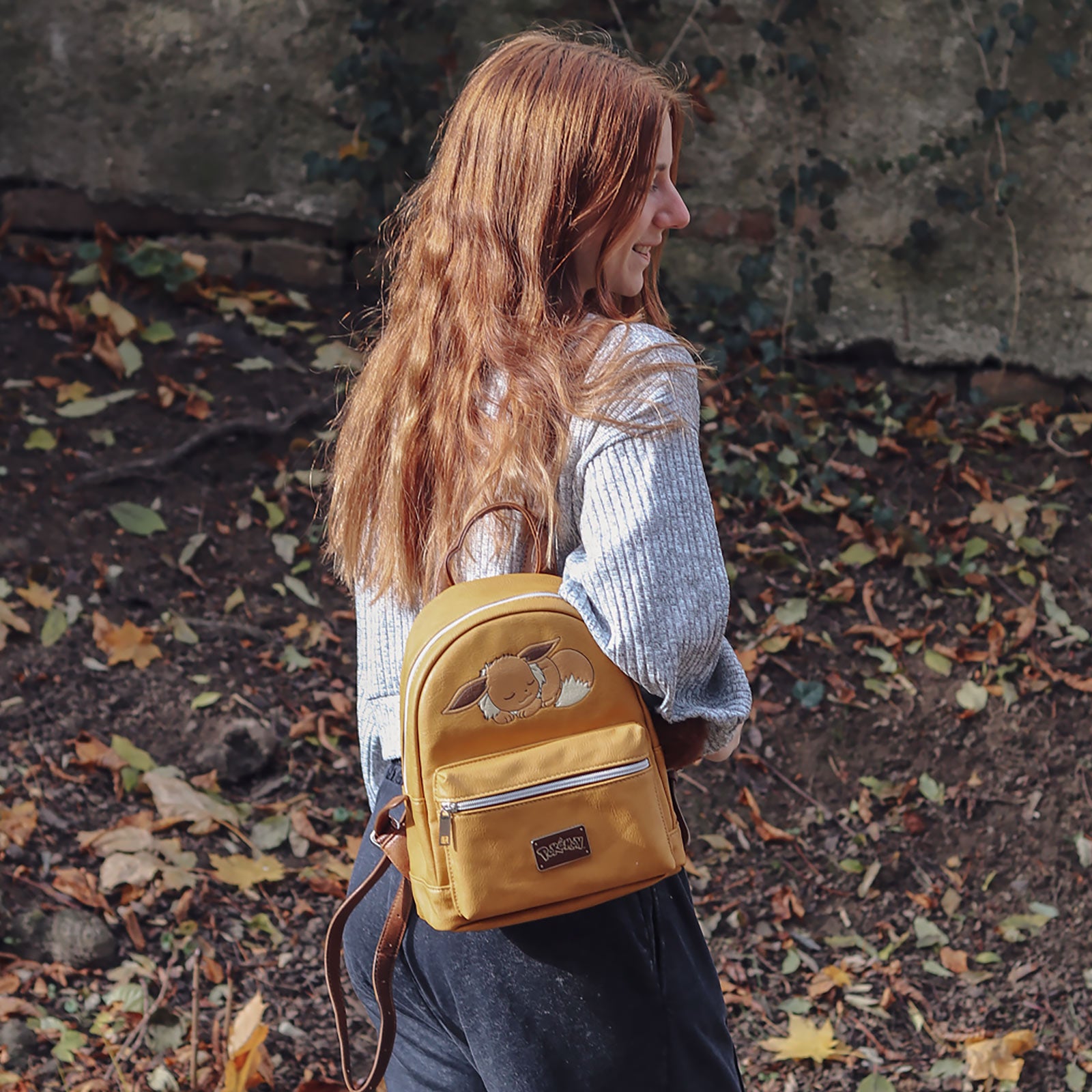 Image produit Pokemon - Sac à dos mini Évoli dormant brun
