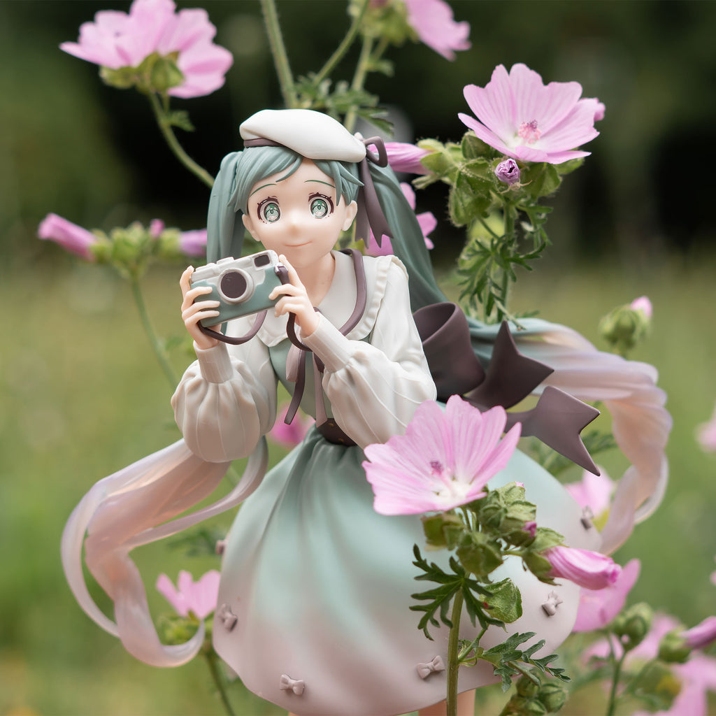 Image produit Hatsune Miku - Figurine Camera Holiday Memories
