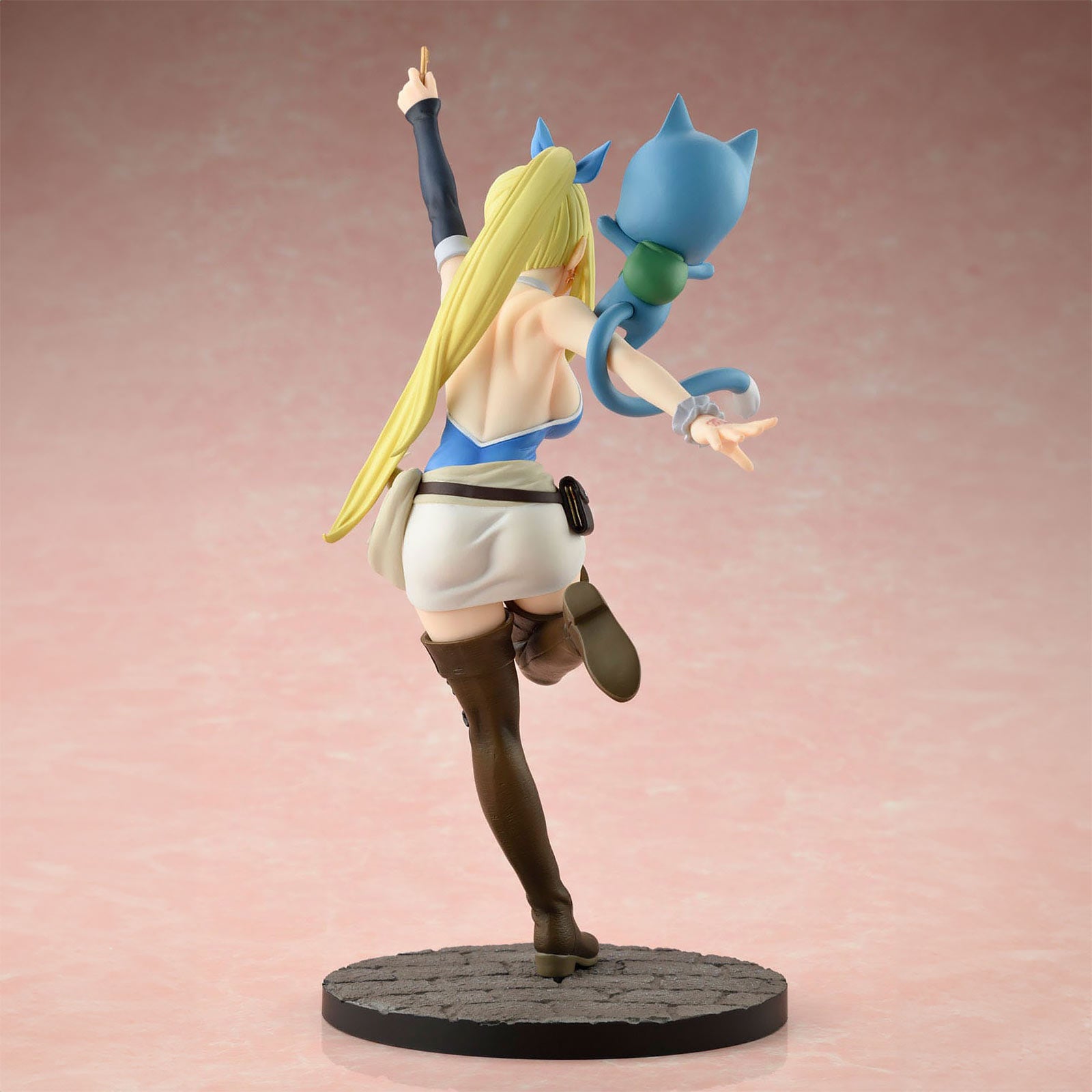Image produit Fairy Tail - Lucy Heartfilia Statue 1:8 Version Clin d'oeil