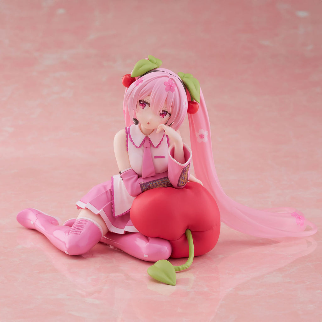 Image produit Hatsune Miku - Figurine Sakura Miku Desktop Cute Cherry Cushion Version