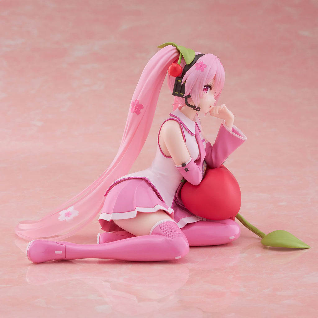 Image produit Hatsune Miku - Figurine Sakura Miku Desktop Cute Cherry Cushion Version