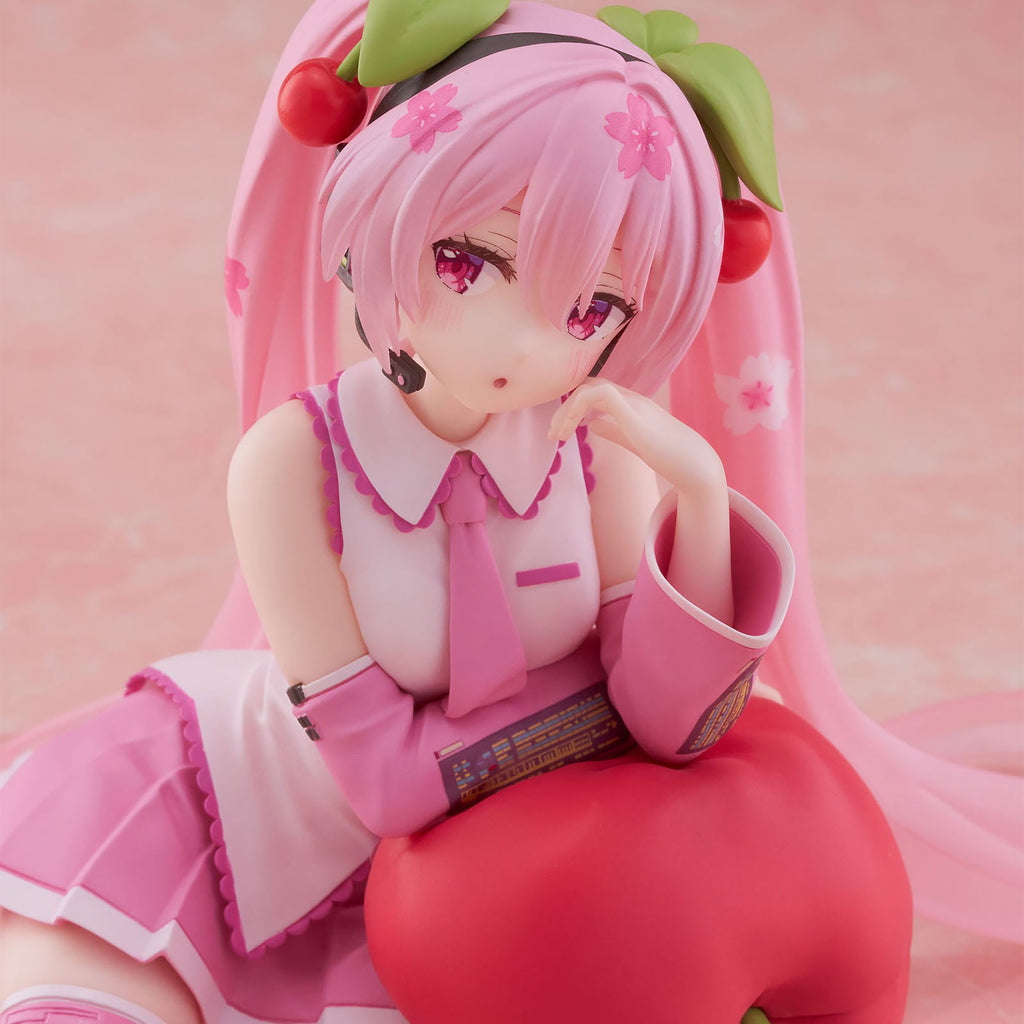 Image produit Hatsune Miku - Figurine Sakura Miku Desktop Cute Cherry Cushion Version