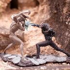 Produktbild Kaiju No. 8 vs. Kaiju No. 9 Diorama Figur