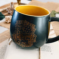 Produktbild Hufflepuff Tasse mit 3D Hogwarts Wappen innen - Harry Potter