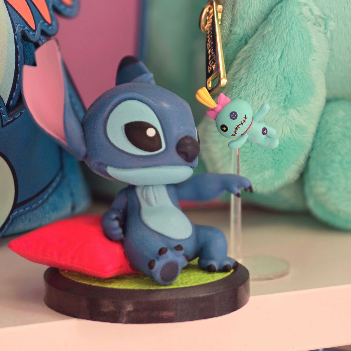 Immagine del prodotto Figura Stitch YuMe Hero Box Art Gallery Series Blind Box - Lilo & Stitch