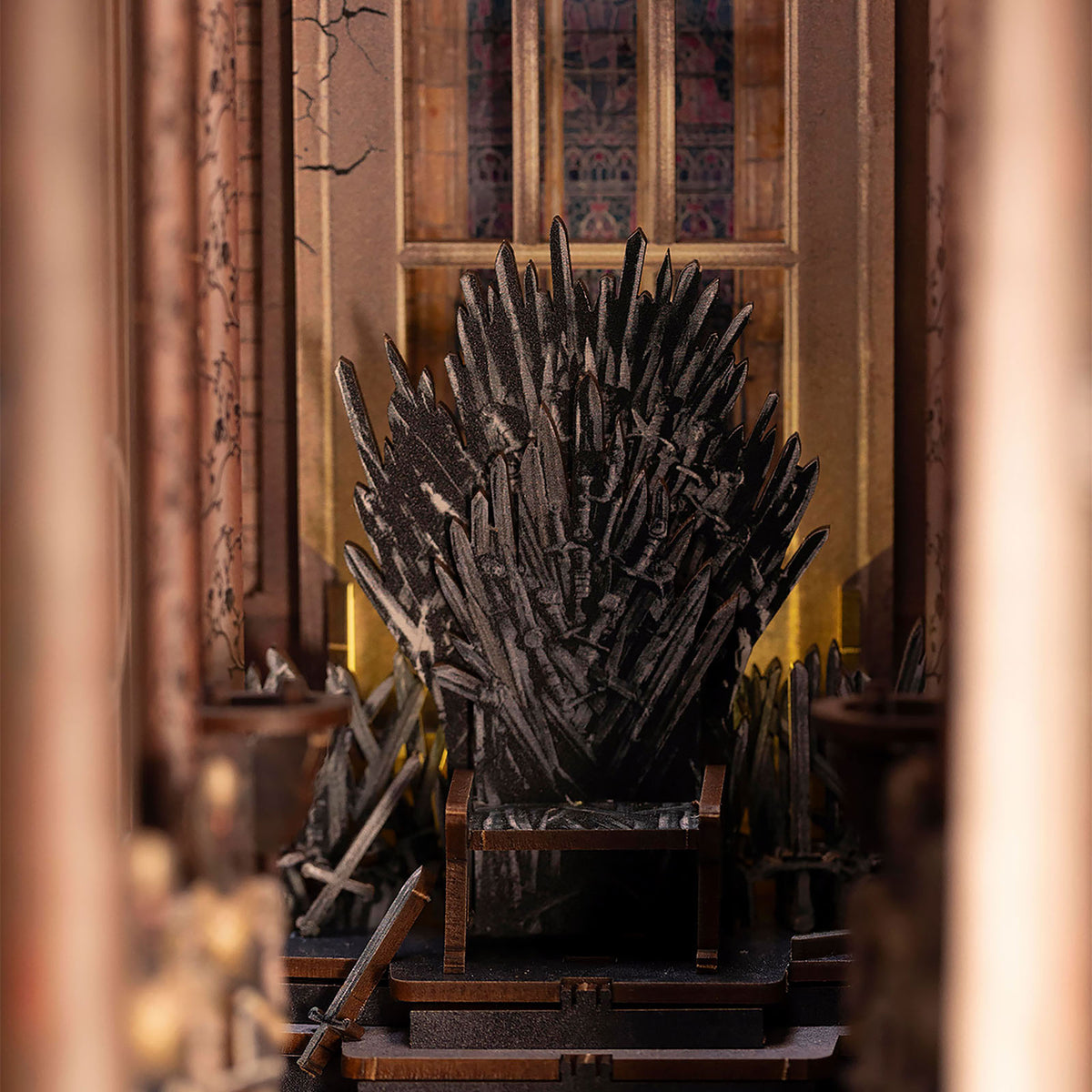 Image produit Game of Thrones - Trône de Fer Book Nook Kit Maquette en Bois