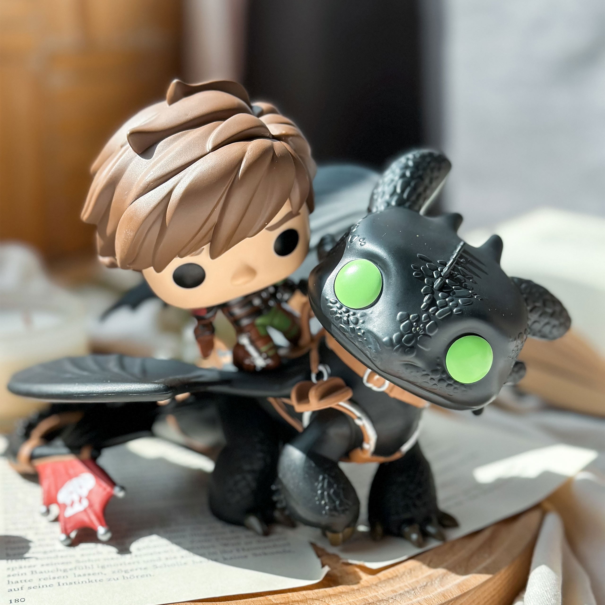Produktbild Drachenzähmen leicht gemacht - Hicks mit Ohnezahn Funko Pop Diorama Figur