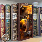 Produktbild Flame Common Room Book Nook Modell Bausatz Holz für Harry Potter Fans