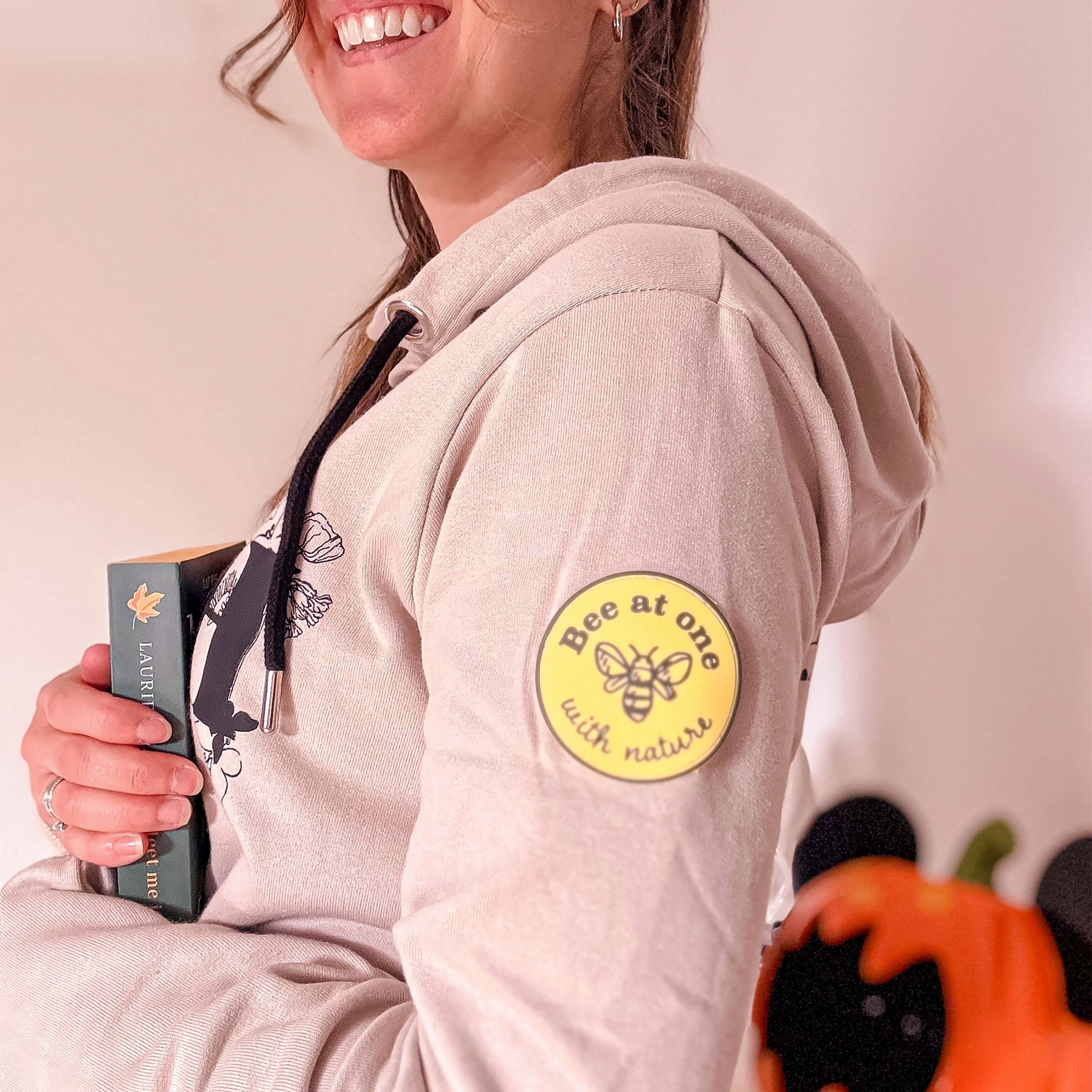 Produktbild Winnie Puuh - Pooh Love Hoodie beige