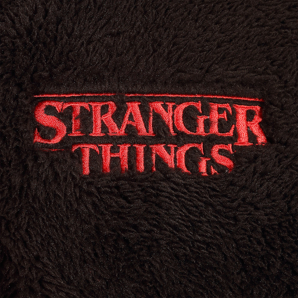 Produktbild Stranger Things - Logo Bademantel