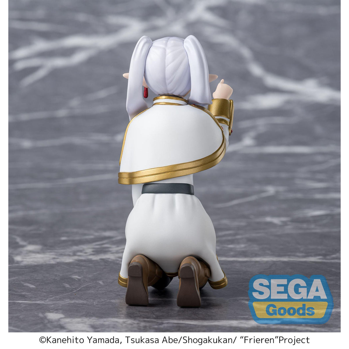 Produktbild Frieren Figur Poking Something Version - Frieren: Nach dem Ende der Reise