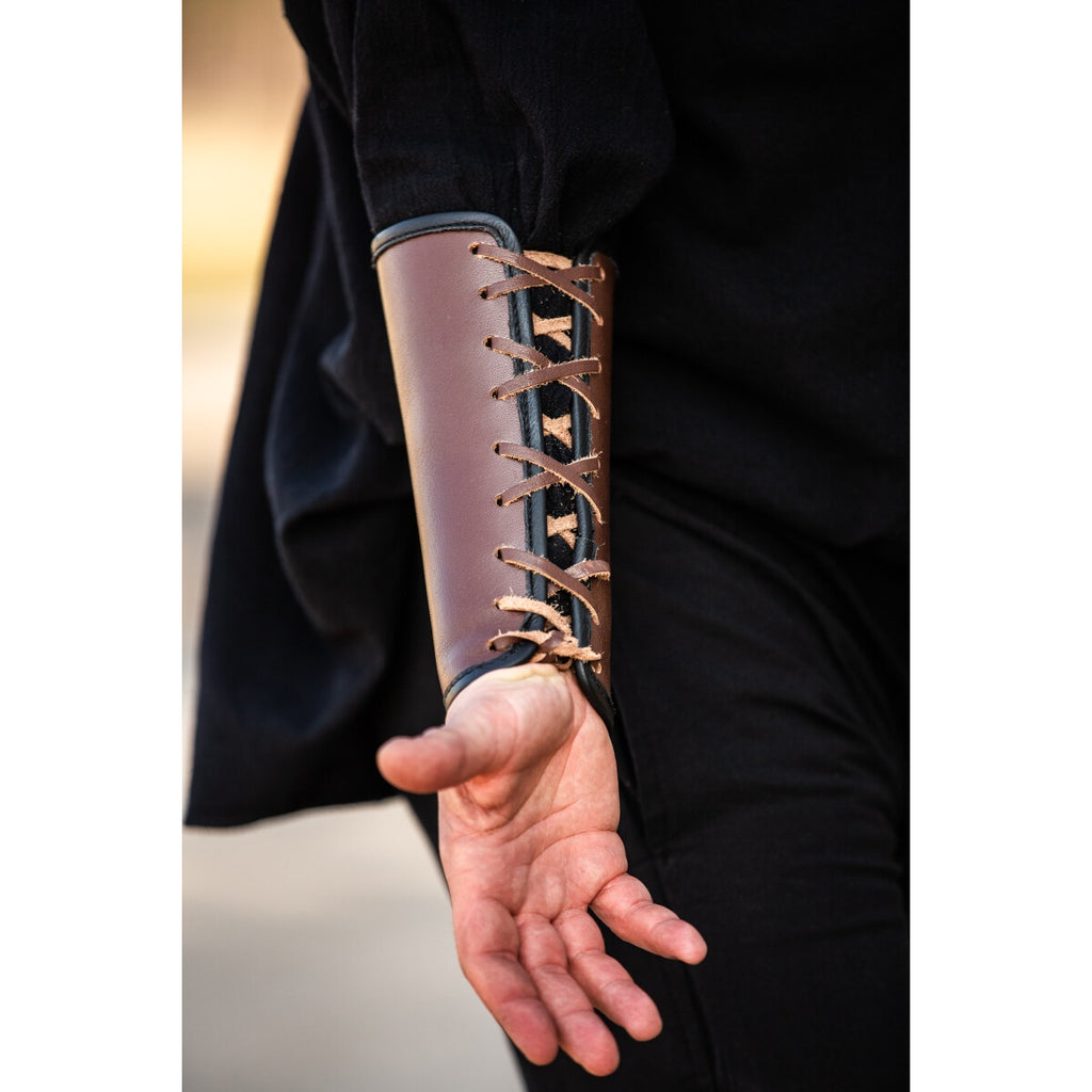 Immagine del prodotto Bracciale in cuoio medievale Ottar con incisione Vegvisir marrone