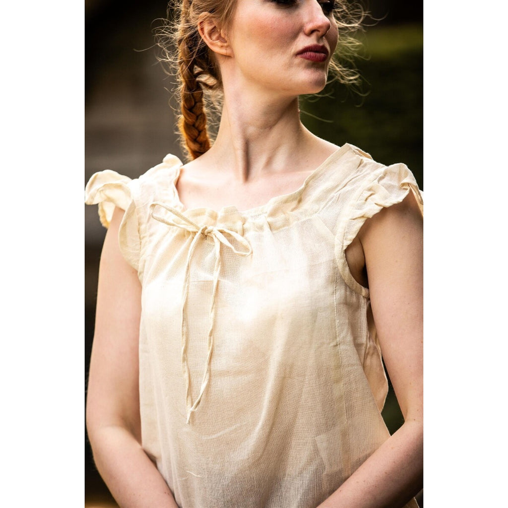 Image produit Blouse d'été médiévale Lotte avec volants beige