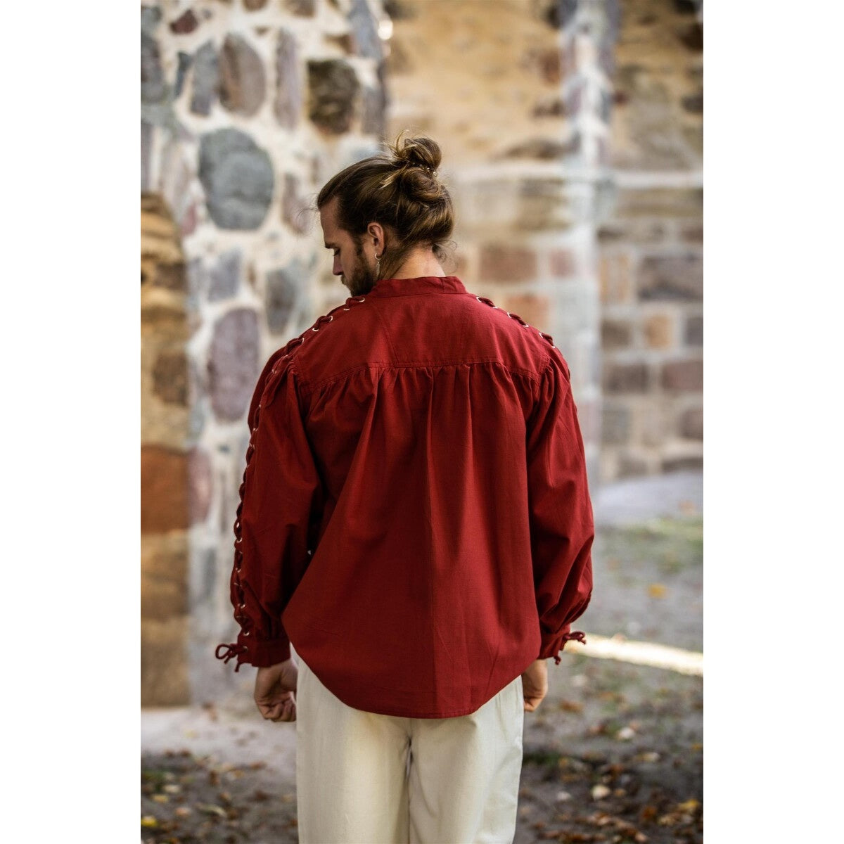 Image produit Chemise médiévale à lacets avec œillets Adrian rouge