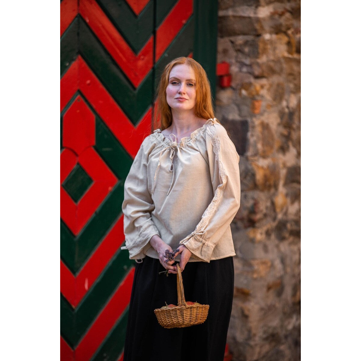 Immagine del prodotto Blusa medievale con pizzo Bettina