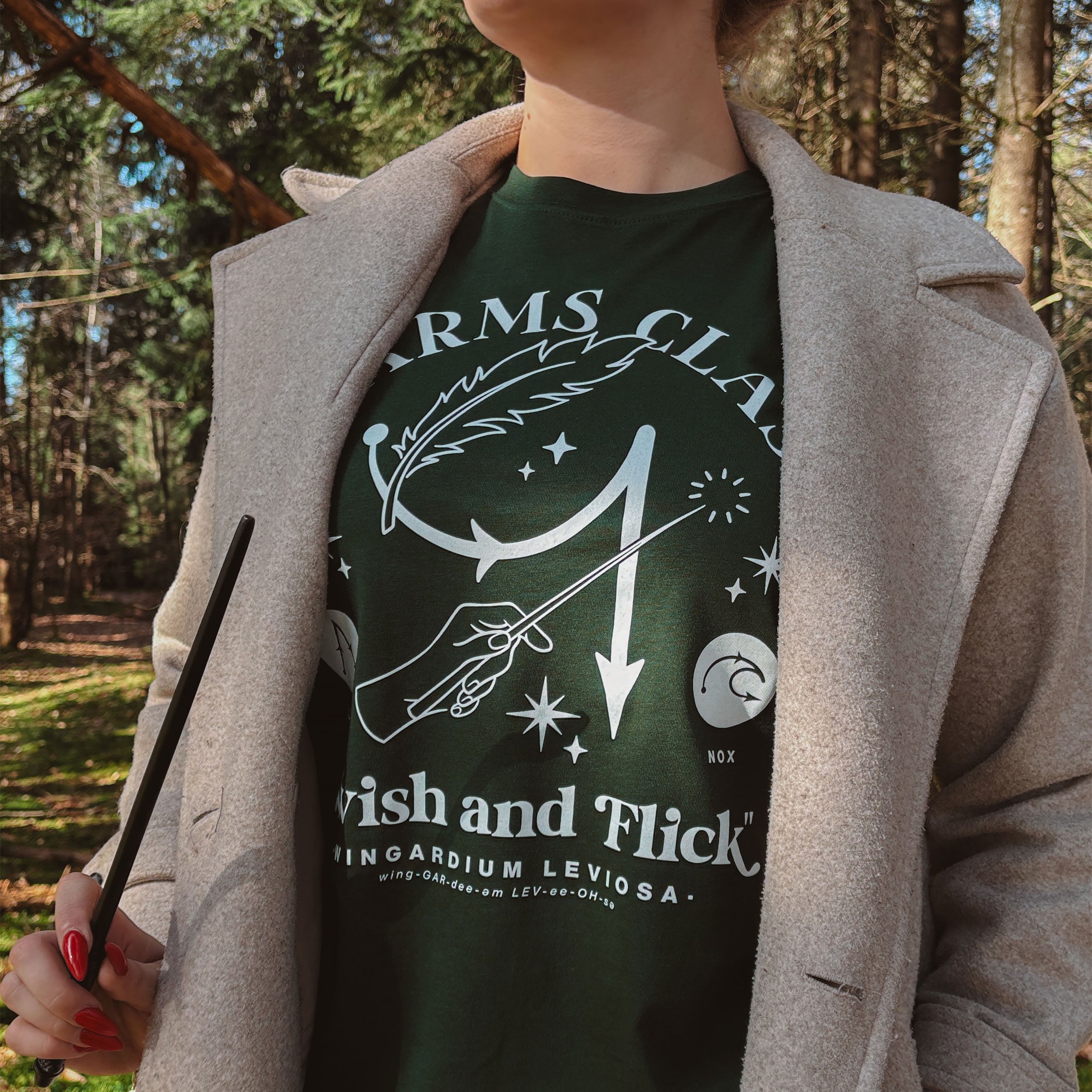 Immagine del prodotto T-shirt Arti Magiche Hogwarts verde - Harry Potter
