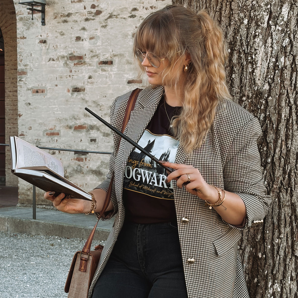 Immagine del prodotto T-shirt Greetings from Hogwarts - Harry Potter