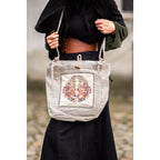 Produktbild Mittelalter Umhängetasche Tora mit Stickerei beige