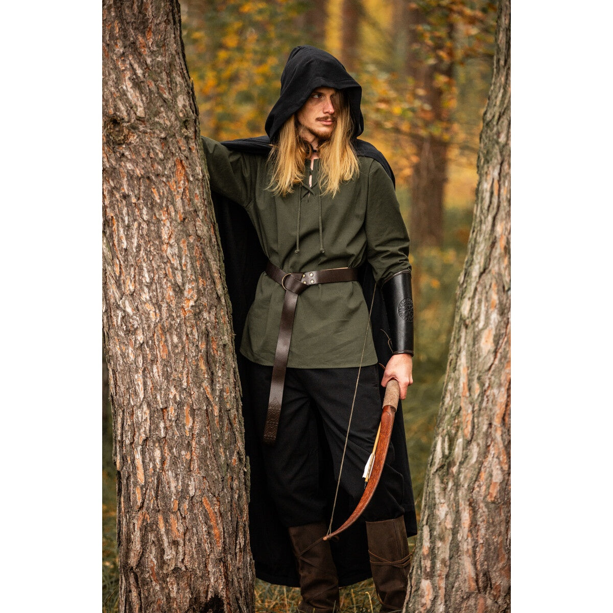 Image produit Cape médiévale Johannes noire
