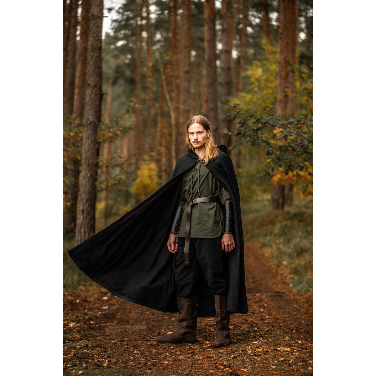 Image produit Cape médiévale Johannes noire