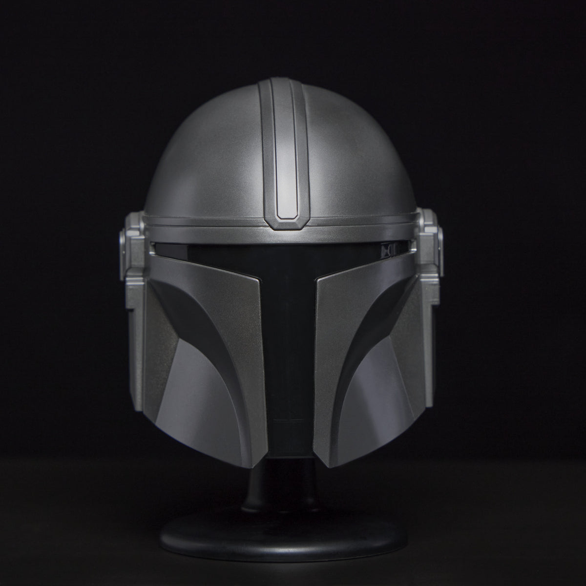 Immagine del prodotto Star Wars - Replica mini elmo Mandalorian su base