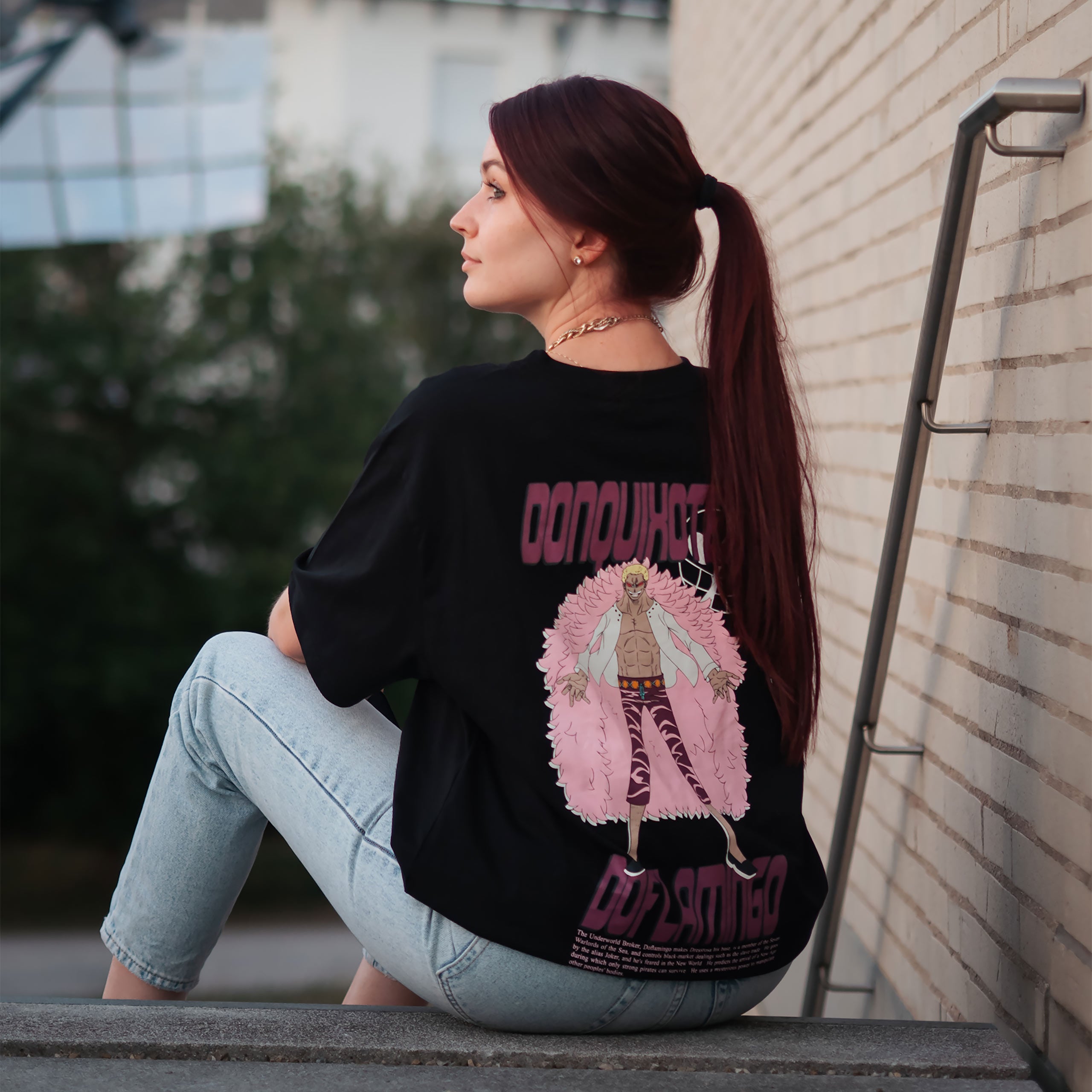 Immagine del prodotto One Piece - T-shirt oversize Don Quixote Doflamingo nera