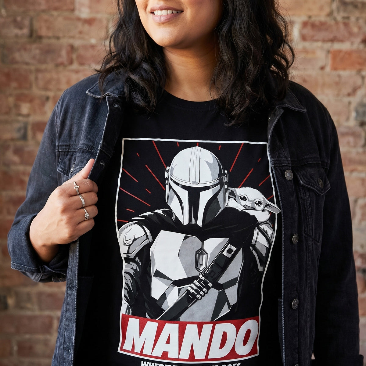 Produktbild Mando Wherever I Go He Goes T-Shirt schwarz - Star Wars The Mandalorian