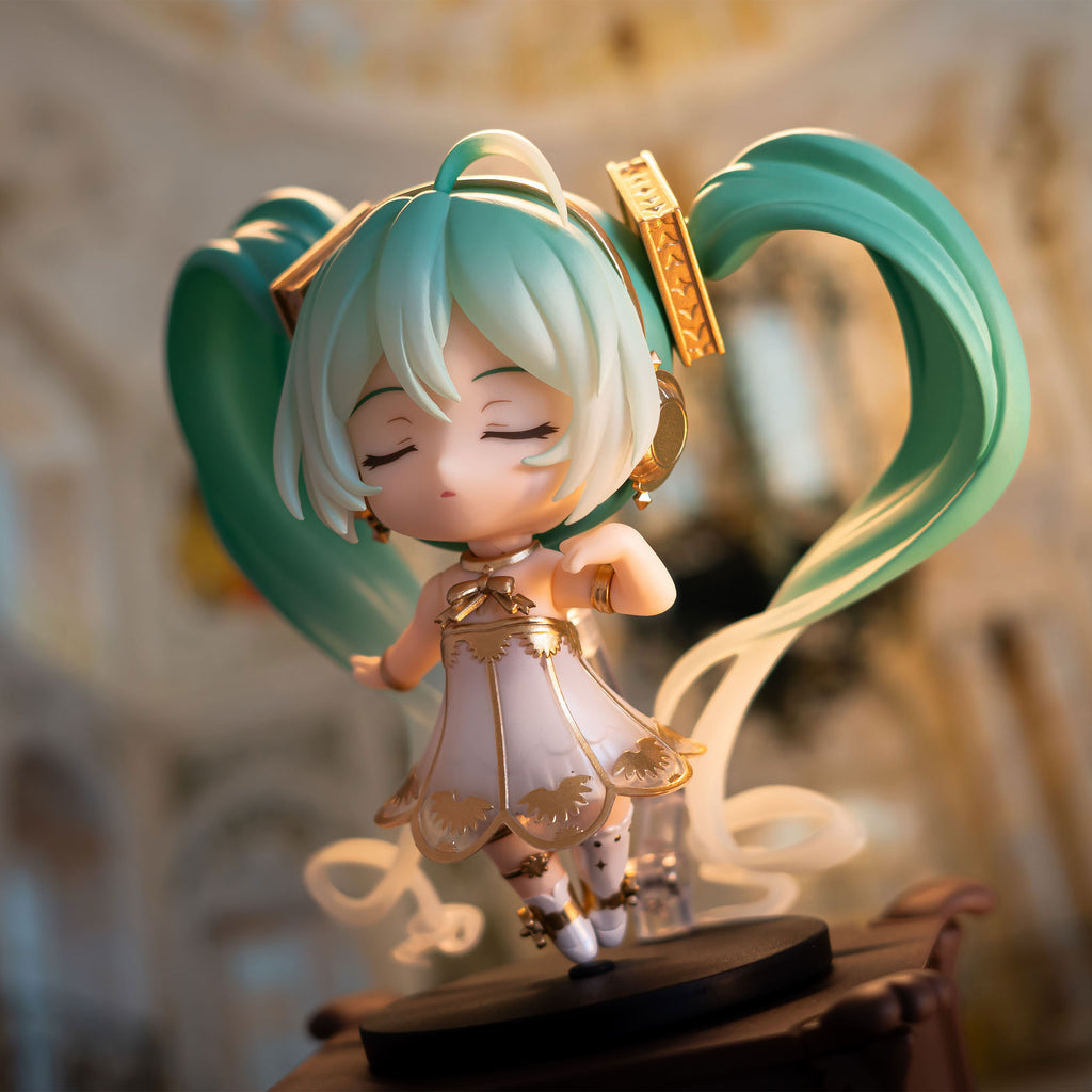 Produktbild Miku Symphony 5th Anniversary Nendoroid Actionfigur - Hatsune Miku