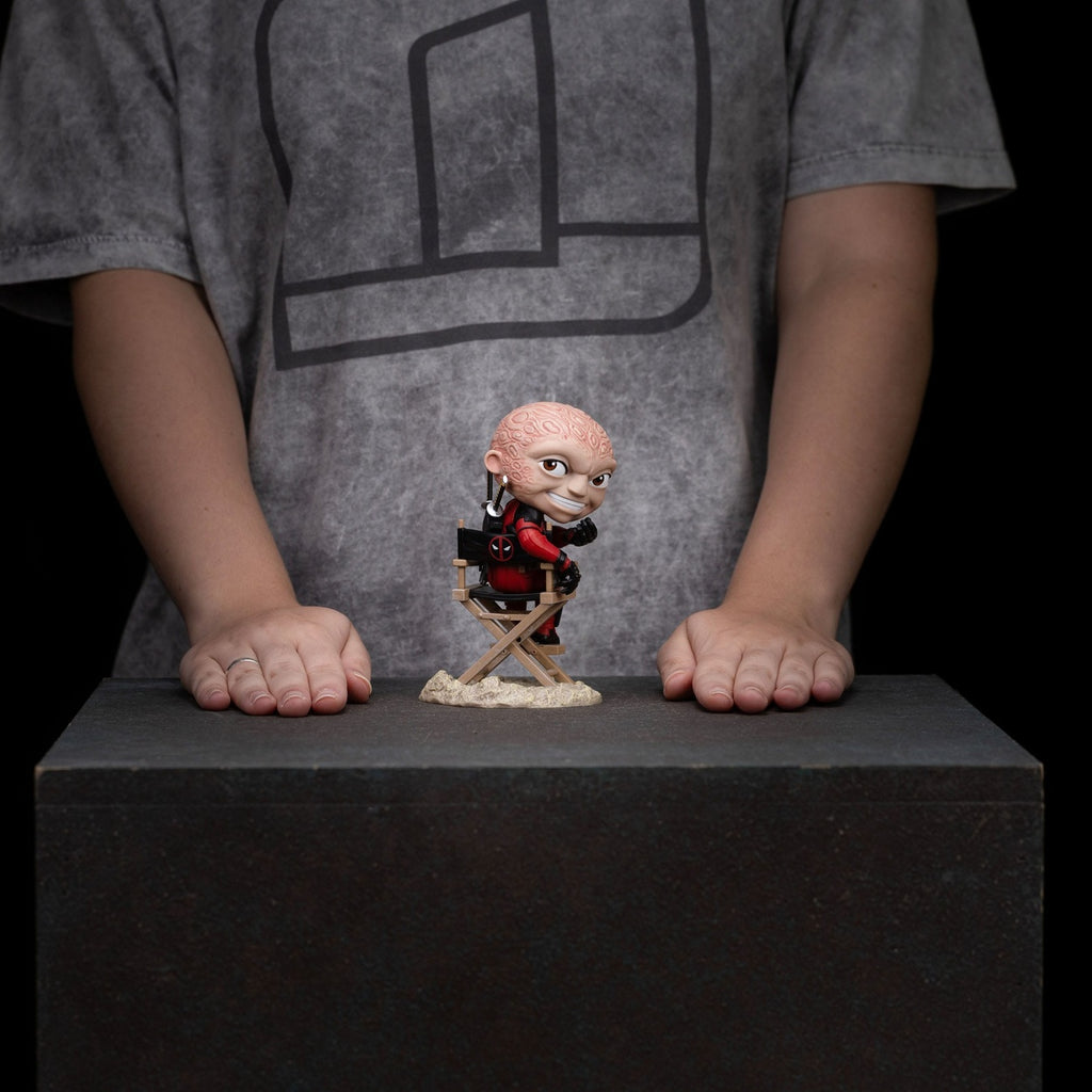 Image produit Deadpool & Wolverine Mini Co. figurine PVC Deadpool démasqué 13 cm