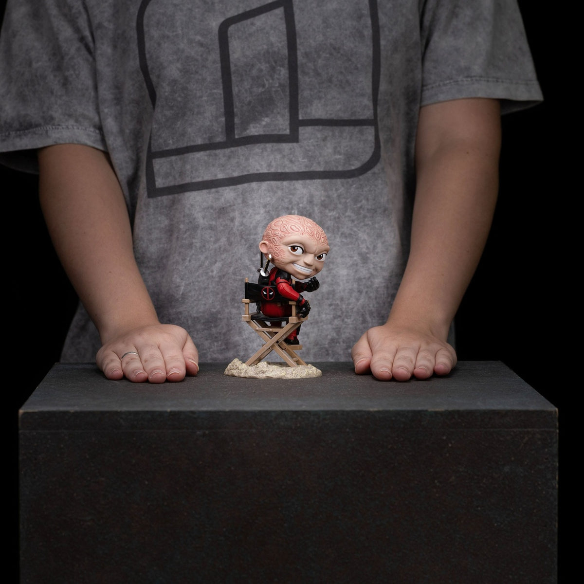 Image produit Deadpool & Wolverine Mini Co. figurine PVC Deadpool démasqué 13 cm