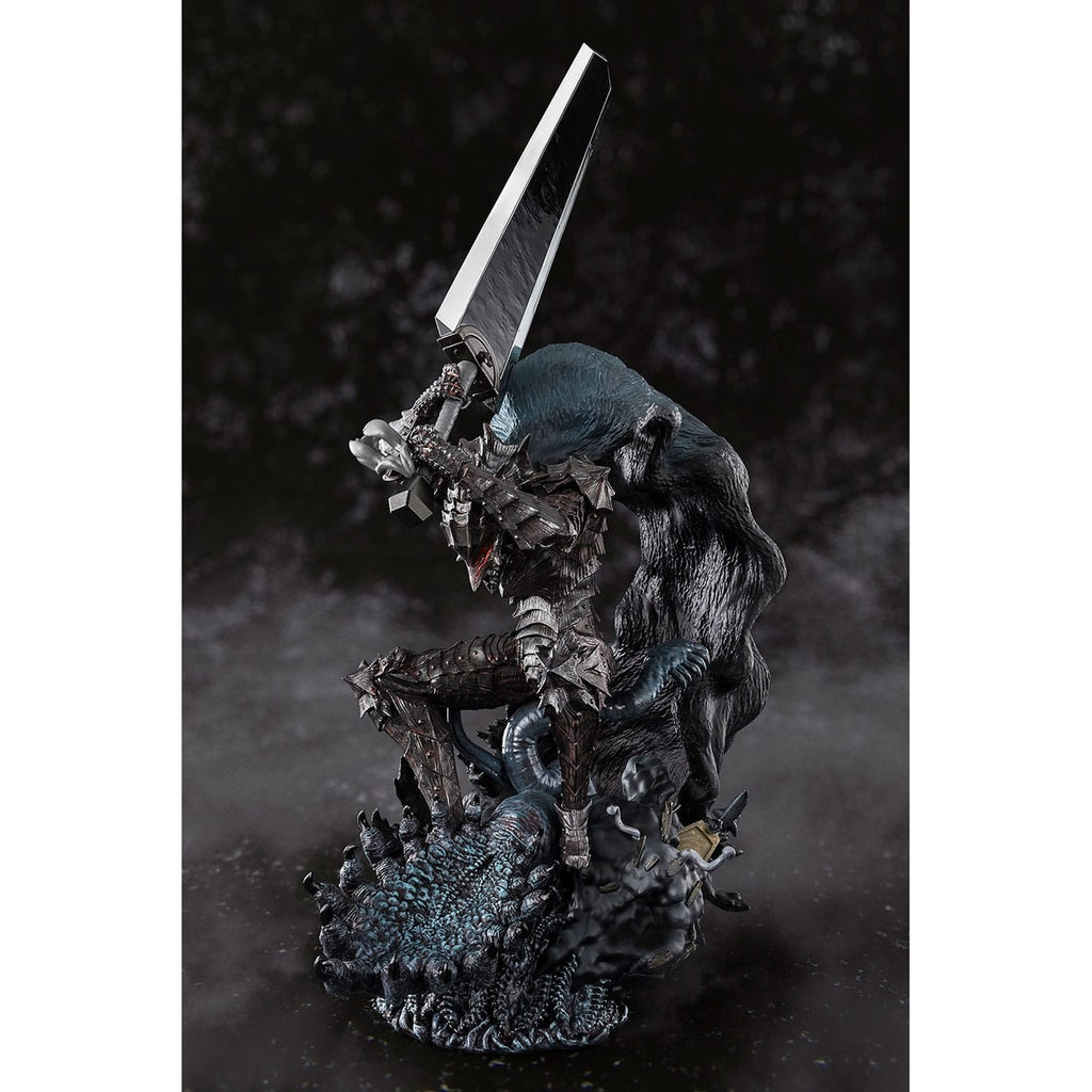 Image produit Berserk - Statue Guts Berserker Armor Figuarts ZERO Metallic Touch