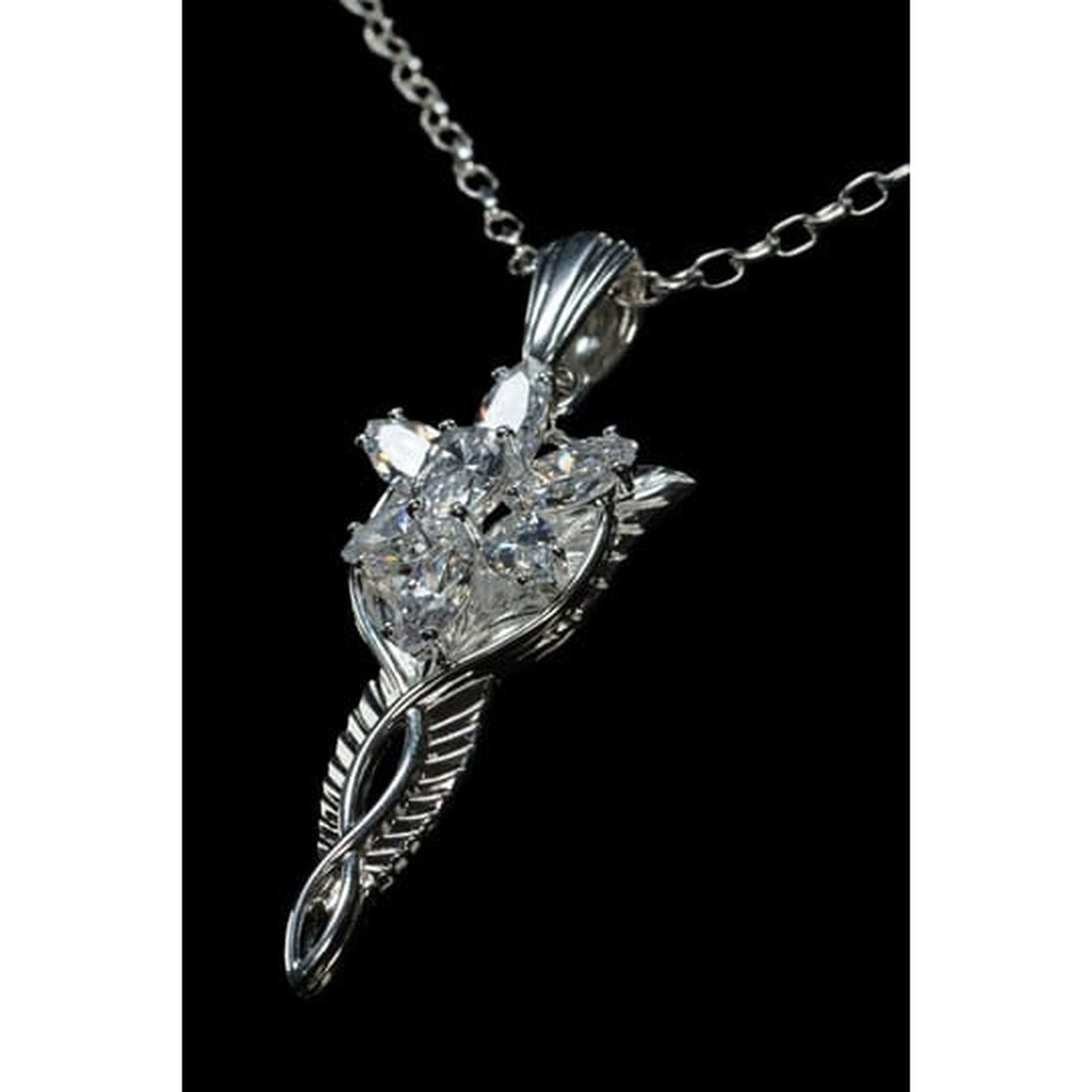 Immagine del prodotto Il Signore degli Anelli Ciondolo Stella del Vespro di Arwen con catenina Replica Argento Sterling