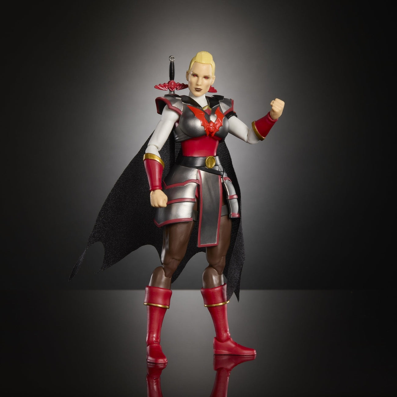Produktbild Masters of the Universe Masterverse Actionfigur New Etheria: Adora 18 cm