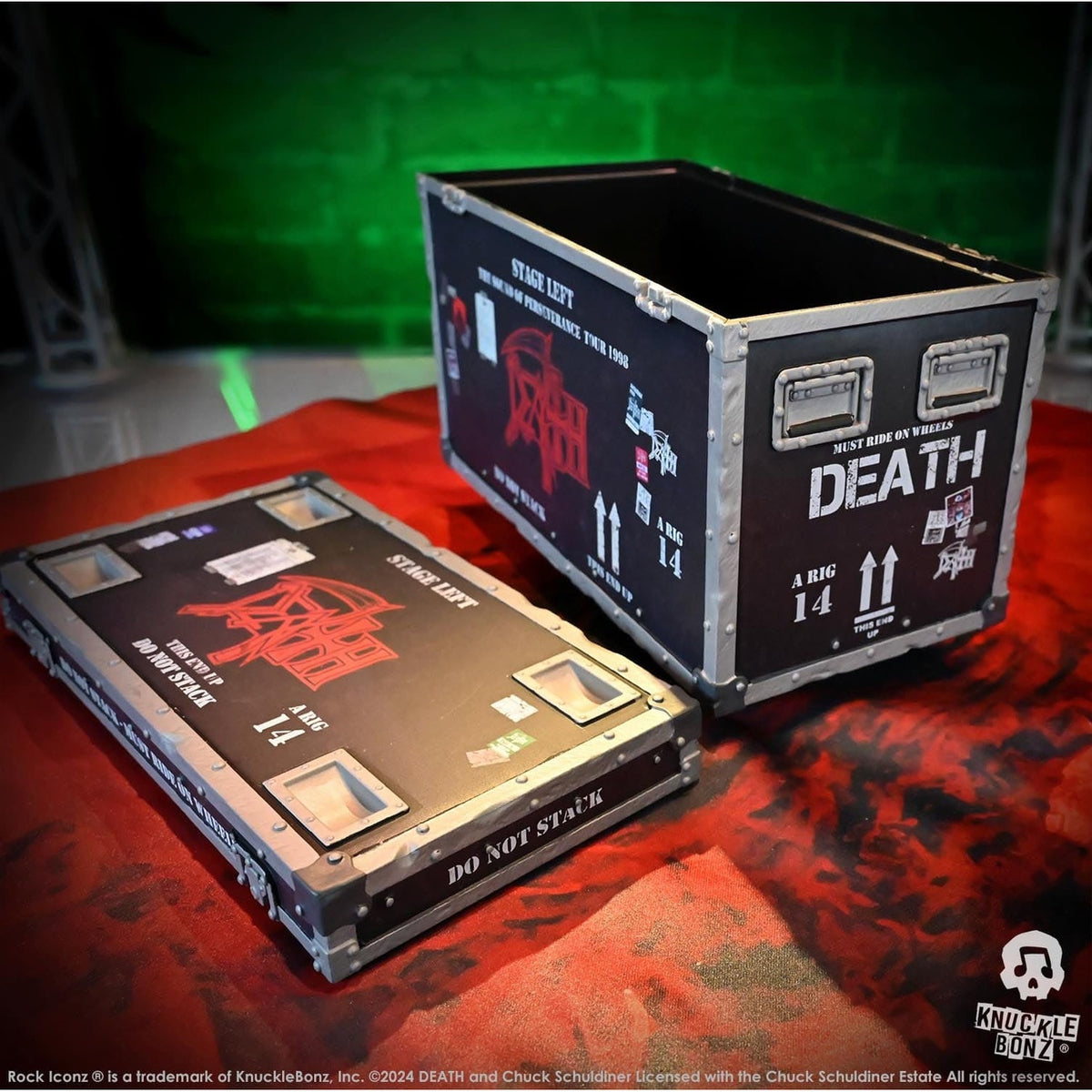Produktbild Death Rock Ikonz On Tour Road Case Statue & Bühnenhintergrund Set The Sound of Perseverance Tour 1998