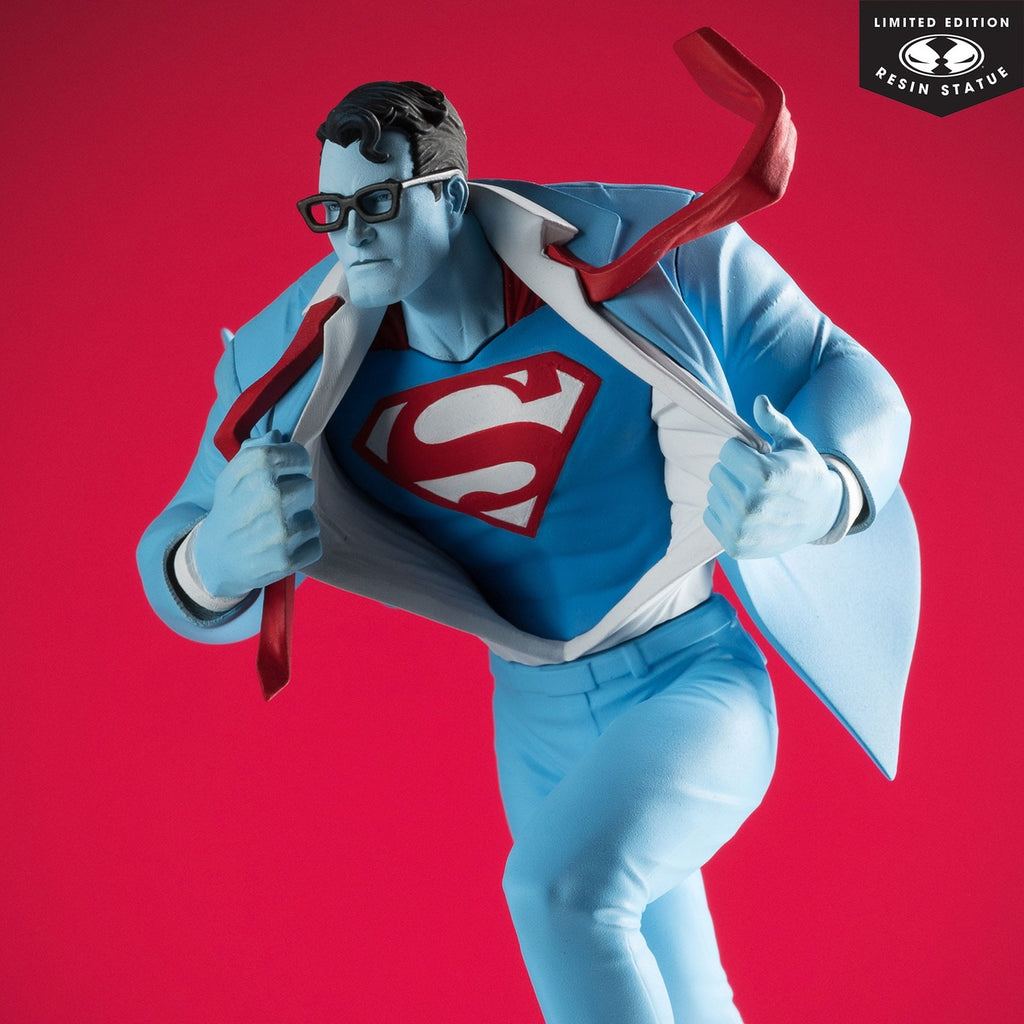 Immagine del prodotto DC Direct Statua 1/10 Superman Red and Blue: Superman by Clayton Henry Edizione Limitata 16 cm