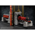 Produktbild Harry Potter Buchstützen Hogwarts Express 19 cm